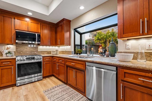 229 Marvilla Circle, Pacifica CA: https://media.crmls.org/mediaz/6bd8a740-92b9-4668-8d3d-7a56e75c3643.jpg