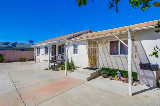 1828 34 B Avenue, National City CA: https://media.crmls.org/mediaz/6bd8c3ec-bfcb-4df7-a8f6-9b491790a4e2.jpg