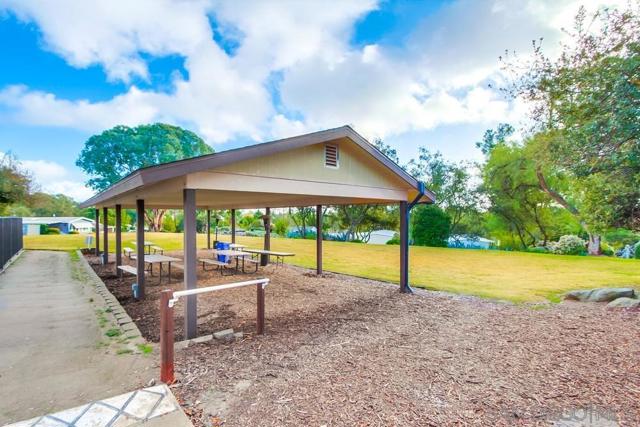18218 Paradise Mountain Road, Valley Center CA: https://media.crmls.org/mediaz/6bd96462-e346-49c6-a931-1354e8e2de45.jpg