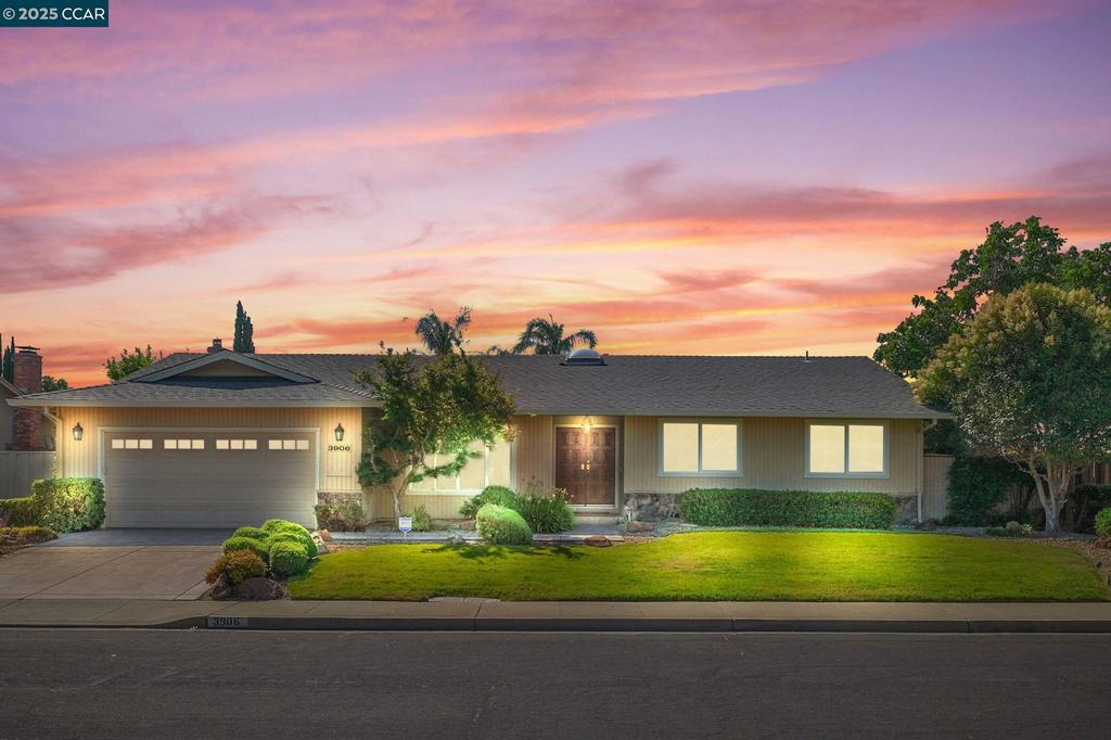 3906 Boatwright Dr