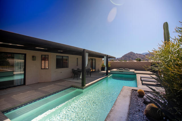 43725 Texas Avenue, Palm Desert CA: https://media.crmls.org/mediaz/6bdab913-48c6-487c-9b0f-274e60e8f3fa.jpg