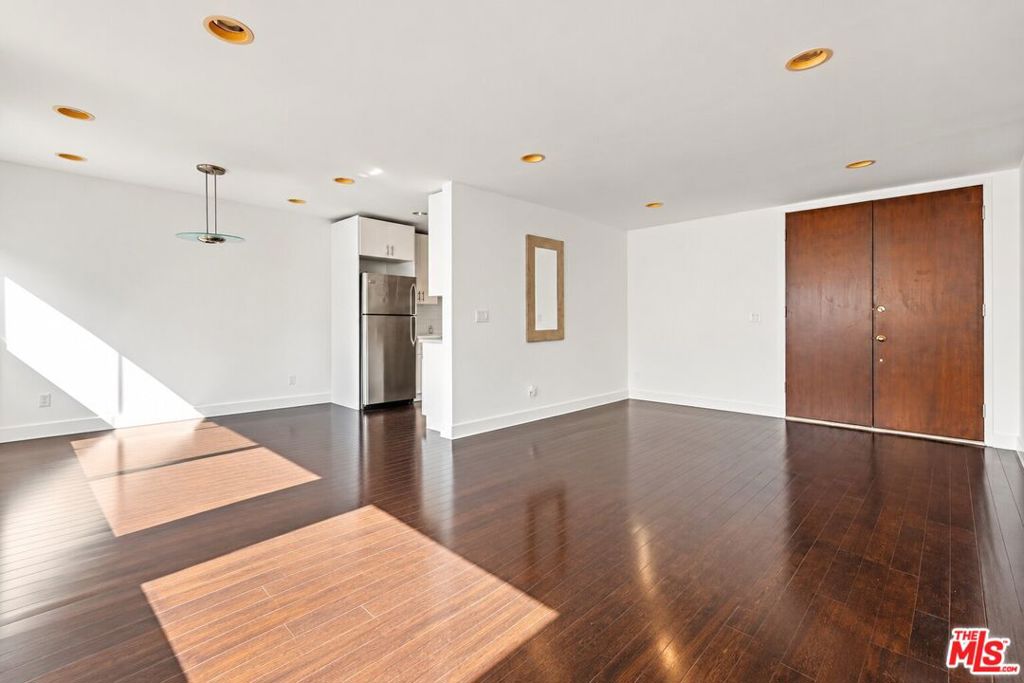 843 4th Street Unit 106