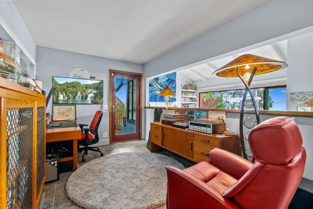 24805 Lower Trail, Carmel CA: https://media.crmls.org/mediaz/6bdb34fa-0c94-4fb5-9683-8e95c3be21ee.jpg