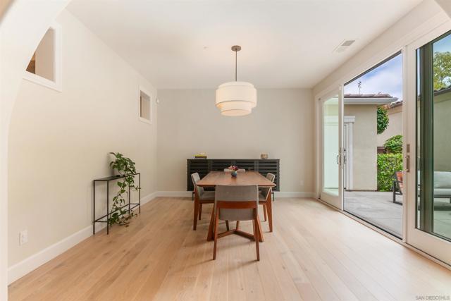 13571 Lopelia Meadows Pl, San Diego CA: https://media.crmls.org/mediaz/6bdb9688-4d15-442c-9913-a5c25800a90a.jpg
