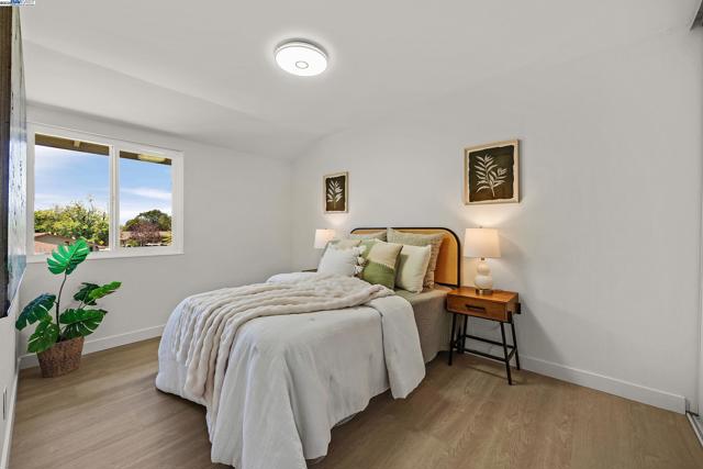 4672 Balboa Way, Fremont CA: https://media.crmls.org/mediaz/6bdc02a4-b823-4248-a48a-3d520eafccc1.jpg