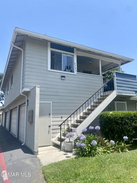 2703 Meadowwood, Santa Ana CA: https://media.crmls.org/mediaz/6bdc390f-b9c3-43a5-949b-1f4c8adb832b.jpg