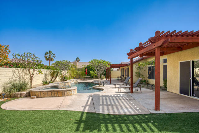 Image 39 of 49 For 44450 Ocotillo Drive