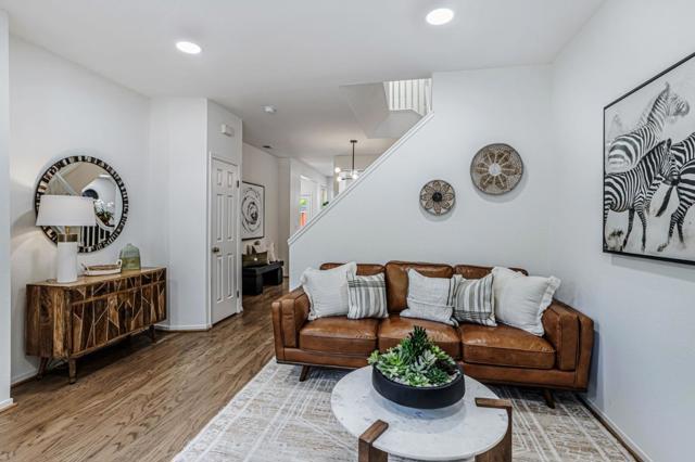 103 Whits Road, Mountain View CA: https://media.crmls.org/mediaz/6bdc6e86-c1c6-498b-bda6-af808aebb283.jpg