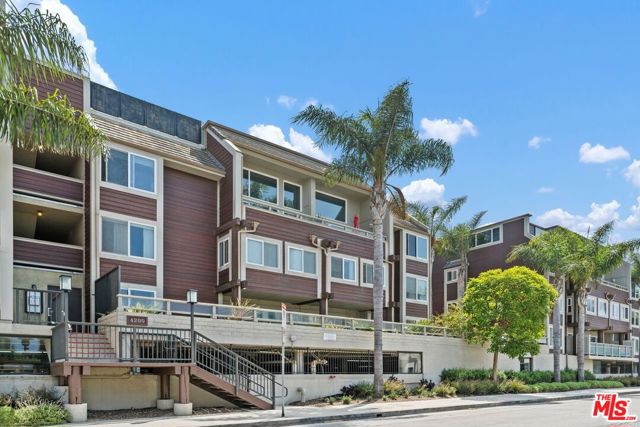 4200 Via Dolce, Marina del Rey CA: https://media.crmls.org/mediaz/6bde26ba-2700-43e4-b86f-00bb845d4f30.jpg