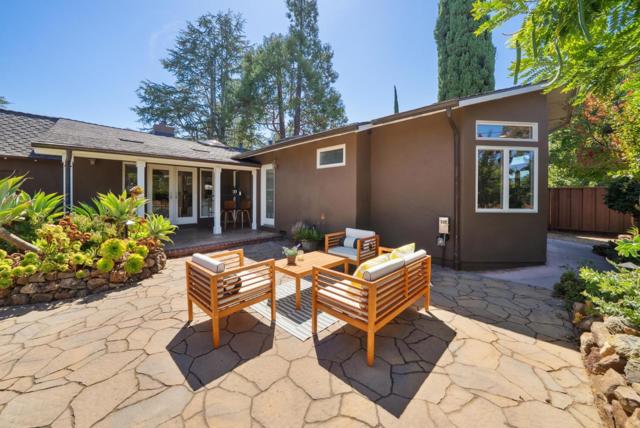 18371 Montpere Way, Saratoga CA: https://media.crmls.org/mediaz/6bdf04d7-3f29-48c0-8d00-2af7456962a7.jpg