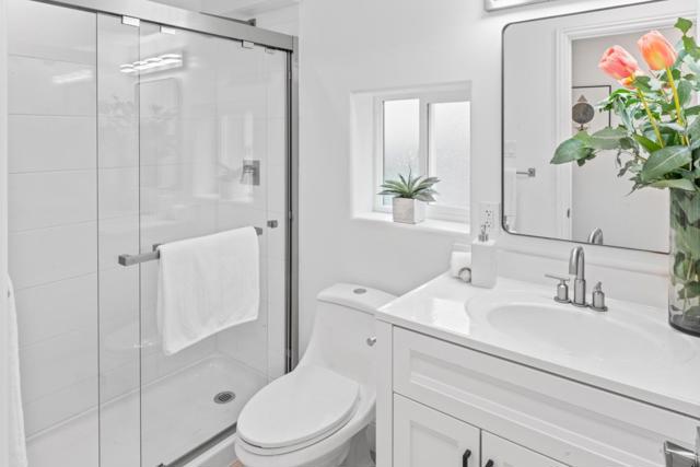 339 Monterey Street, Brisbane CA: https://media.crmls.org/mediaz/6bdf81fd-47ba-4962-8c67-a933cc211c9f.jpg