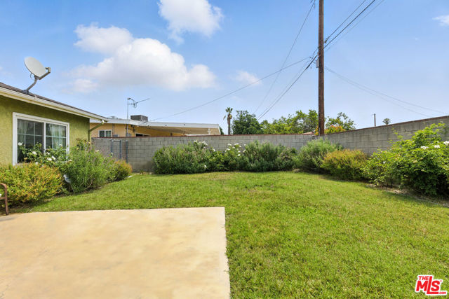 764 Lashburn Street, Sylmar CA: https://media.crmls.org/mediaz/6bdfb5cc-b2a2-43e8-868d-e7553c13d7e1.jpg