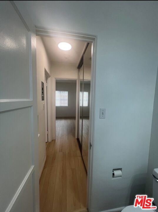 2415 Arizona Avenue, Santa Monica CA: https://media.crmls.org/mediaz/6be067d9-6377-4008-8d81-198311a6aa32.jpg