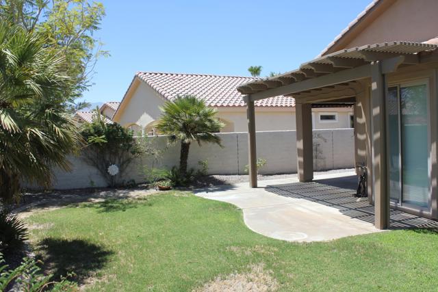 41440 Via Arbolitos, Indio CA: https://media.crmls.org/mediaz/6be14070-2642-4f66-9efe-359be418633d.jpg