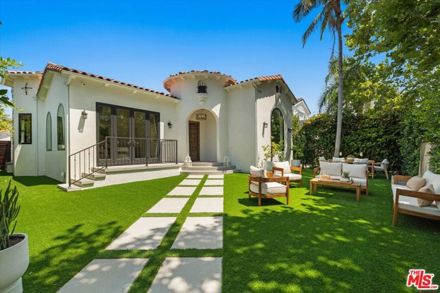100 S La Jolla Avenue, Los Angeles CA: https://media.crmls.org/mediaz/6be1b764-c72f-451d-9e00-b534c3acdfb9.jpg