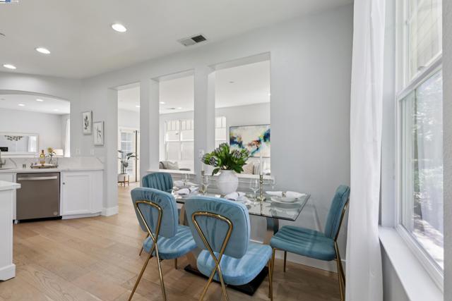 49199 Honeysuckle Ter, Fremont CA: https://media.crmls.org/mediaz/6be22e27-7ea4-49a6-8122-1da243117626.jpg
