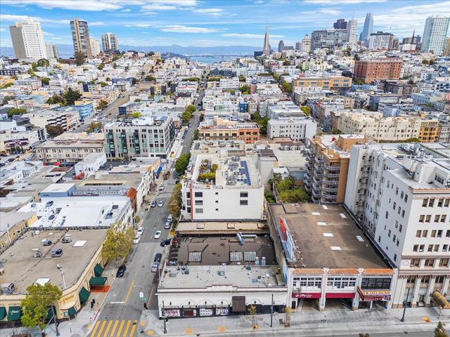 1645 Pacific Avenue, San Francisco CA: https://media.crmls.org/mediaz/6be288b4-7612-4077-b70f-27f193e1521a.jpg
