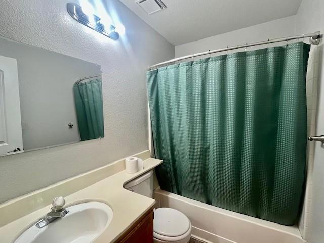 16100 5th Street, Lathrop CA: https://media.crmls.org/mediaz/6be3b21b-dcf8-461b-affc-7a0aa72f5be8.jpg