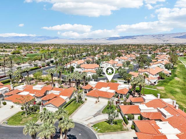 110 Celano Circle, Palm Desert CA: https://media.crmls.org/mediaz/6be40950-93c1-4923-b143-eddde38fa414.jpg