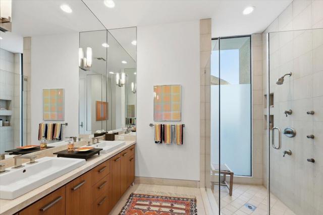 102 Waterford Circle, Rancho Mirage CA: https://media.crmls.org/mediaz/6be5c9cf-67c5-49fa-bfac-f90e2aa9a8cb.jpg