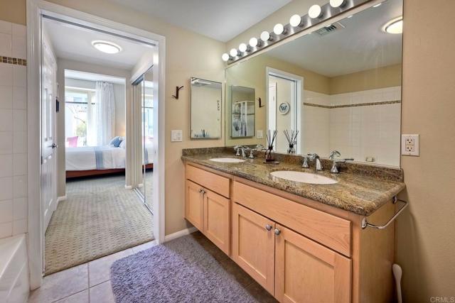 2400 5th Avenue 225, San Diego CA: https://media.crmls.org/mediaz/6be5f2d1-999e-4b44-adae-9a06dac65ab2.jpg