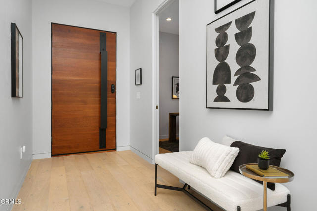 5622 Natick Avenue, Sherman Oaks CA: https://media.crmls.org/mediaz/6be6441e-f320-49f5-b9e1-01b678cfc245.jpg