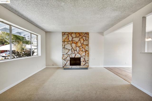 2040 Lanai Ave, San Jose CA: https://media.crmls.org/mediaz/6be6803c-0277-4917-9e15-7a95126618f6.jpg