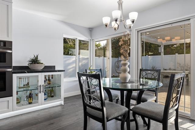 Detail Gallery Image 9 of 28 For 110 Turner Ave, Encinitas,  CA 92024 - 3 Beds | 2 Baths