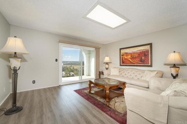 Detail Gallery Image 6 of 32 For 3606 Vista Rey #46,  Oceanside,  CA 92057 - 2 Beds | 2 Baths