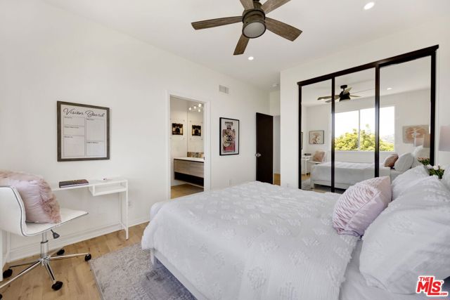 23473 Palm Drive, Calabasas CA: https://media.crmls.org/mediaz/6be77e2c-f9f8-4c98-95d4-f0492c8837c5.jpg