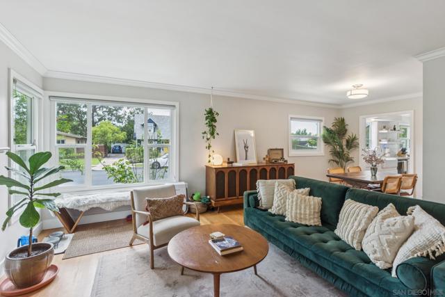 701 Catalina Ave, Santa Ana CA: https://media.crmls.org/mediaz/6be79986-5109-48de-803c-81e652d4014a.jpg