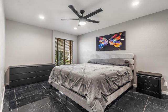1050 E Ramon Road, Palm Springs CA: https://media.crmls.org/mediaz/6be818c5-d426-4b7c-be57-aa0996dc68db.jpg