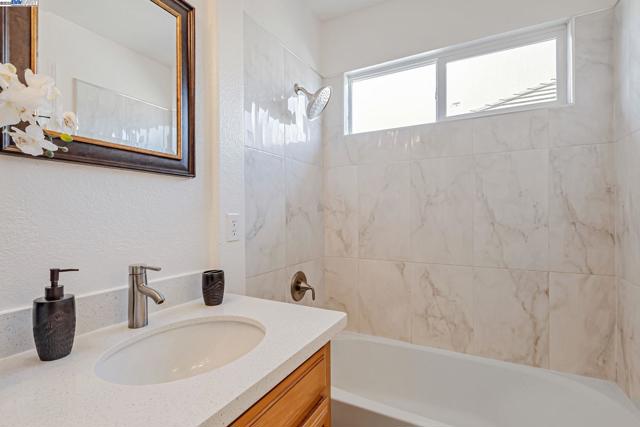 1657 Via Cortina, San Jose CA: https://media.crmls.org/mediaz/6be94f15-faff-432b-86b1-7e834cbca1b3.jpg