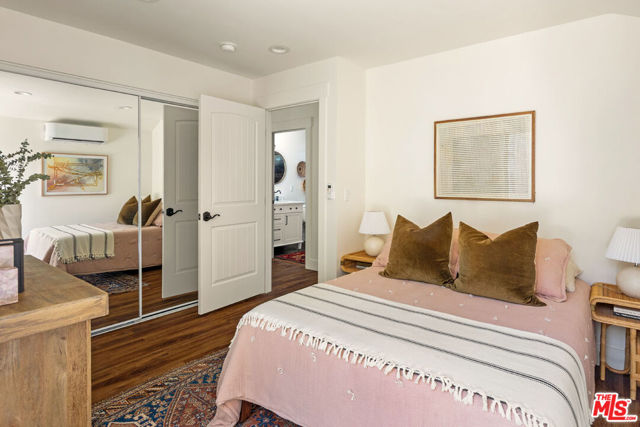 6521 Aldama Street, Los Angeles CA: https://media.crmls.org/mediaz/6bea8895-6d56-4a3a-aa91-ed6232427ef7.jpg