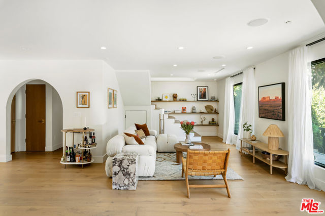 3981 Beethoven Street, Los Angeles CA: https://media.crmls.org/mediaz/6beb4731-b169-44ab-bf68-b6502cf02d2c.jpg