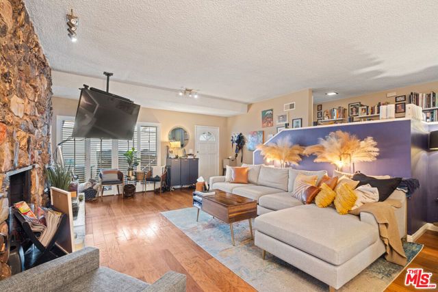 5040 W Slauson Avenue, Los Angeles CA: https://media.crmls.org/mediaz/6bebd9d8-6eb8-415d-b6ae-40e8d4bdce2a.jpg