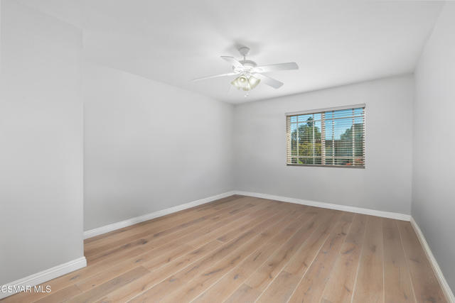 1455 Calle Colina, Thousand Oaks CA: https://media.crmls.org/mediaz/6beccd2f-9592-4264-9eb6-e83e0ce433ed.jpg