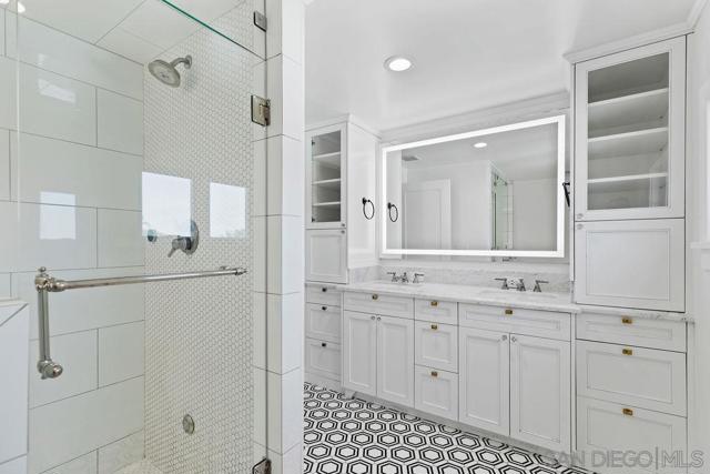 2302 Fort Stockton, San Diego CA: https://media.crmls.org/mediaz/6becefa7-2c52-4969-8e7a-f167297acfb0.jpg