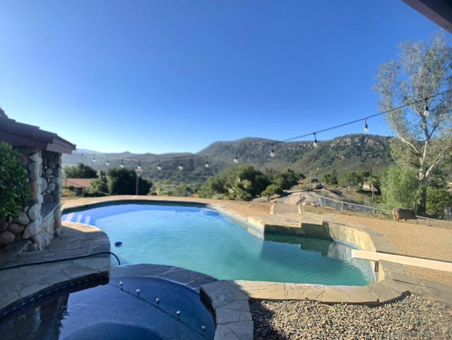 27332 Cool Water Ranch RD, Valley Center CA: https://media.crmls.org/mediaz/6bed9c3a-605e-4d31-81fa-23992fdcdb1f.jpg