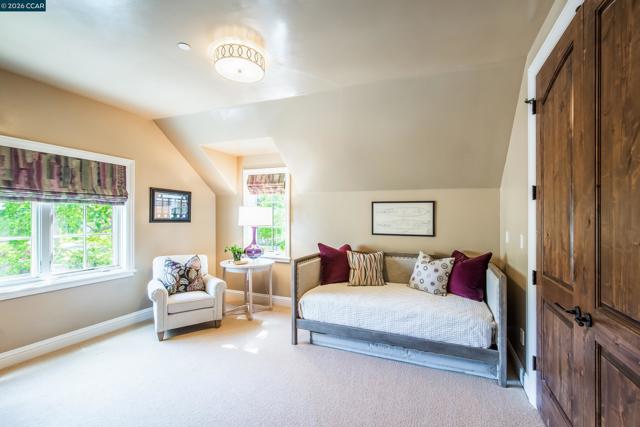 Image 39 of 61 For 53 Hidden Oaks Dr