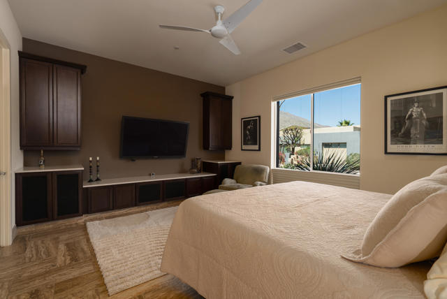 463 Lautner Lane, Palm Springs CA: https://media.crmls.org/mediaz/6beebbcb-78d8-49fb-a64d-fa31608f3b38.jpg