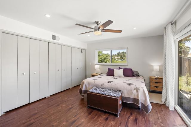 2824 Scenic View Rd, Alpine CA: https://media.crmls.org/mediaz/6bef6c07-268d-47f1-a18e-73470248f79f.jpg