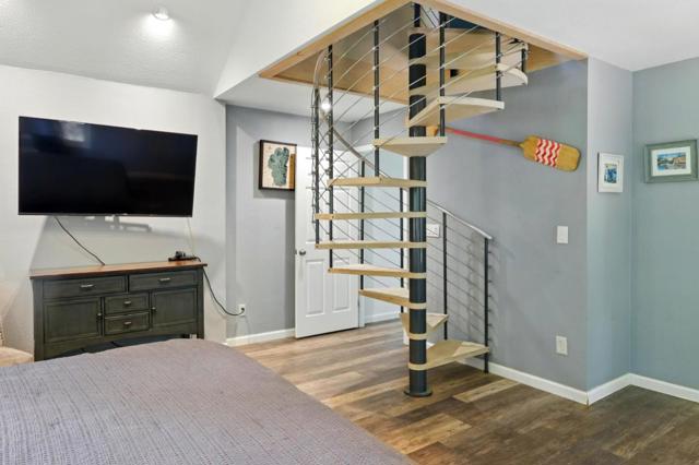 20 Grainger Lane, Santa Cruz CA: https://media.crmls.org/mediaz/6bf012dd-a5fa-4a3d-b9f8-e17f1f1ec571.jpg
