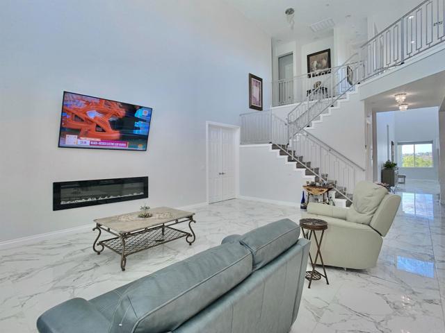 Image 15 of 32 For 1830 Vista Way
