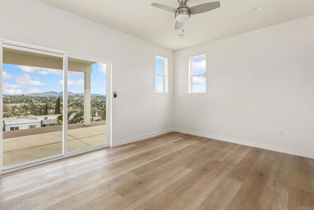 Detail Gallery Image 15 of 37 For 1535 Mount Glen, Escondido,  CA 92025 - 5 Beds | 4/1 Baths