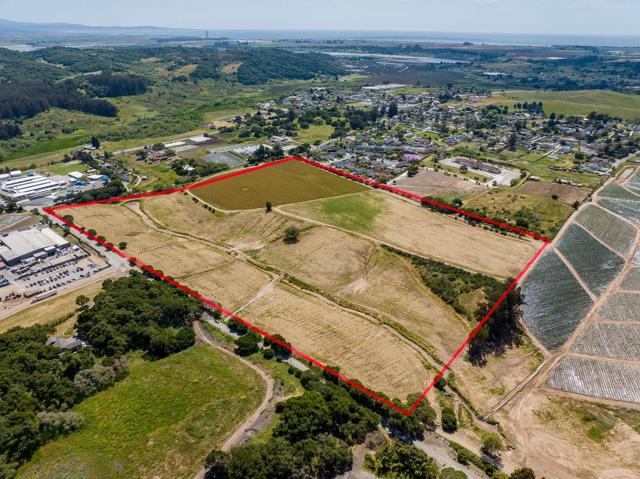 0 Sill Road, Royal Oaks CA: https://media.crmls.org/mediaz/6bf355c1-c84b-432b-b3f5-e98e1ced382b.jpg