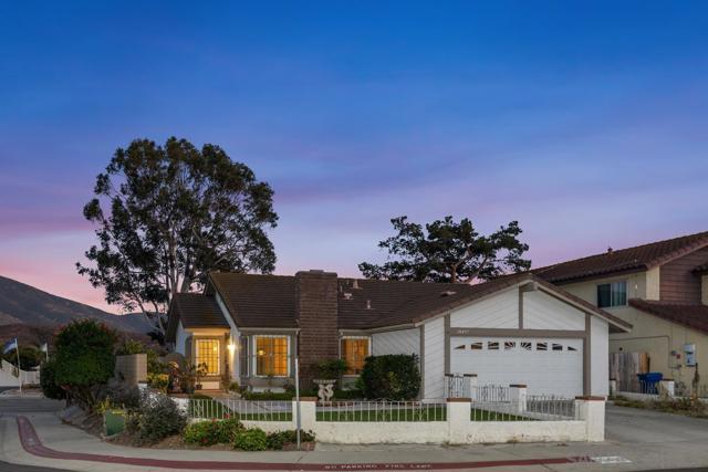 10497 Moorpark St, Spring Valley CA: https://media.crmls.org/mediaz/6bf374b9-a6a4-433a-959a-0ec228093608.jpg