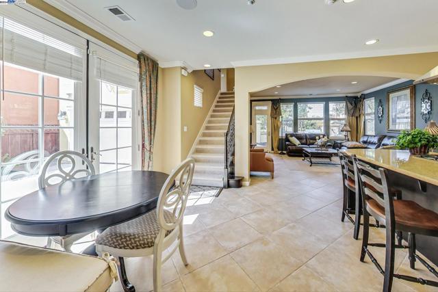 Image 17 of 53 For 3851 Silvera Ranch Dr