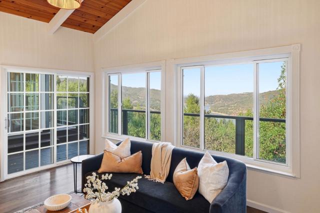 20715 Brush Road, Los Gatos CA: https://media.crmls.org/mediaz/6bf44184-9abc-4b7e-af06-bd4200988518.jpg