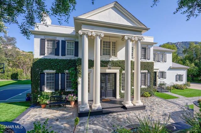 508 W Stafford Road, Thousand Oaks CA: https://media.crmls.org/mediaz/6bf45475-abb4-4056-a107-d0c1c1abcade.jpg